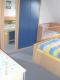 großes Schlafzimmer DB 2x2 u. Kinderbettchen